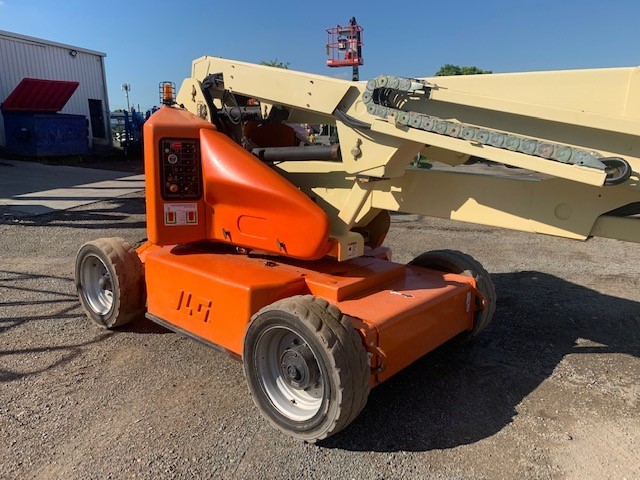 Sold - Articulated Boom Lift - View 2